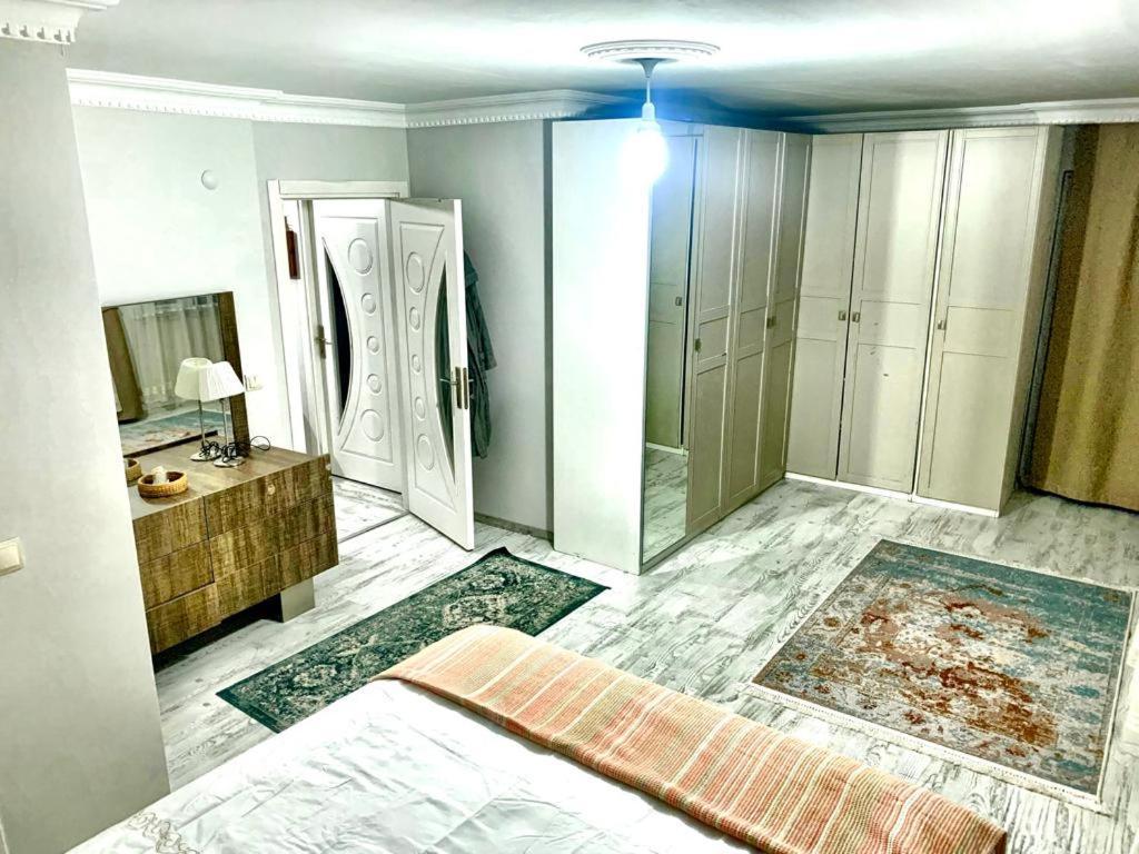 Ahmet Teacher Hotel,6 Minutes From The Airport Arnavutkoy Exterior photo